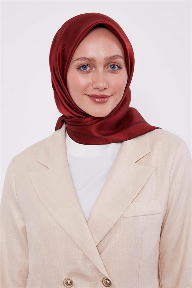 Koyu Bordo Petek Desen Monogram İpek Eşarp