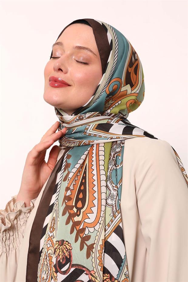 Koyu Kahve Çizgili Hint İpeği Şal