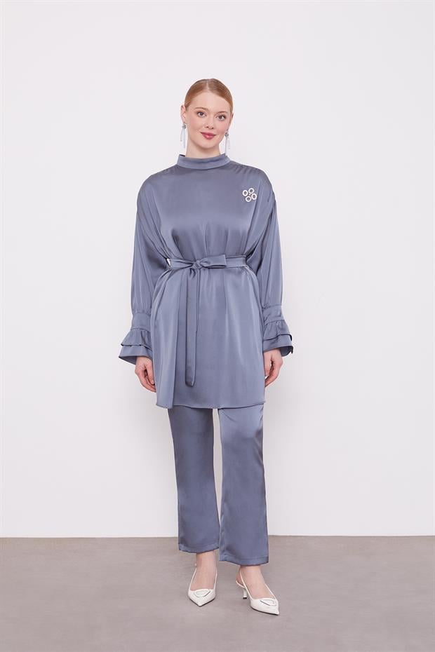 Koyu Gri Kol Fırfır Detaylı İkili Takım