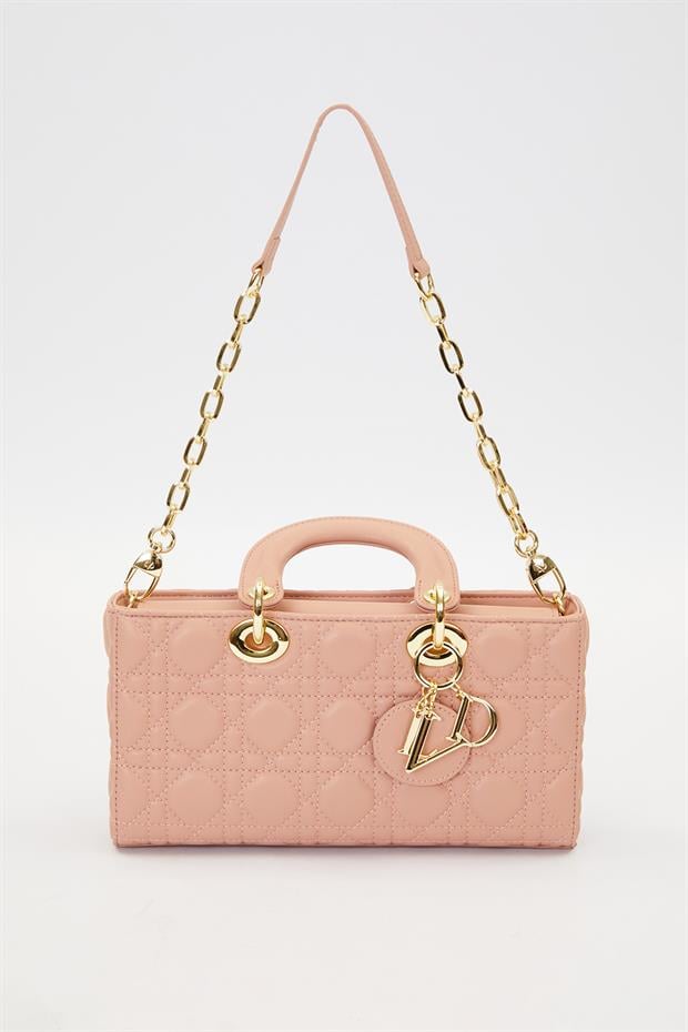 Koyu Pembe Dikdörtgen Model Aksesuarlı El Çantası