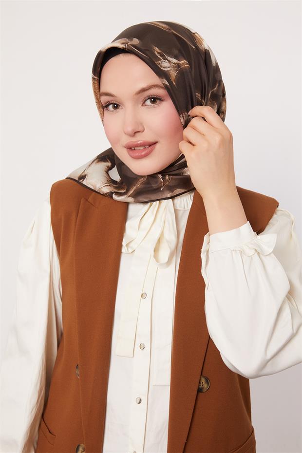 Koyu Kahve Lotus Çiçek Twill İpek Eşarp