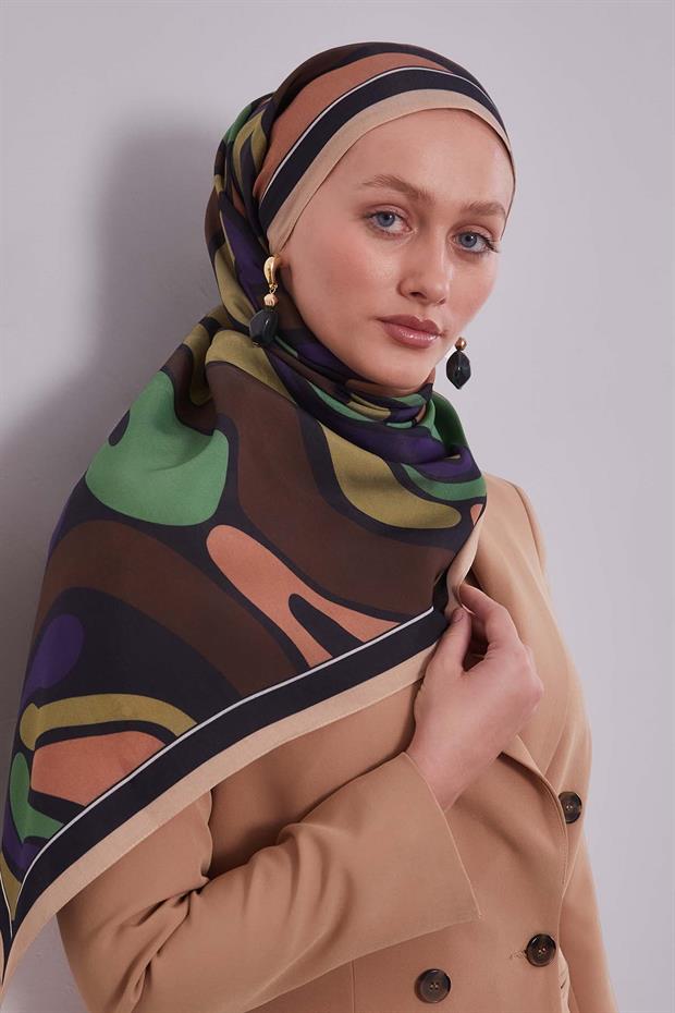 Koyu Lacivert Dalgalı Aura Eşarp