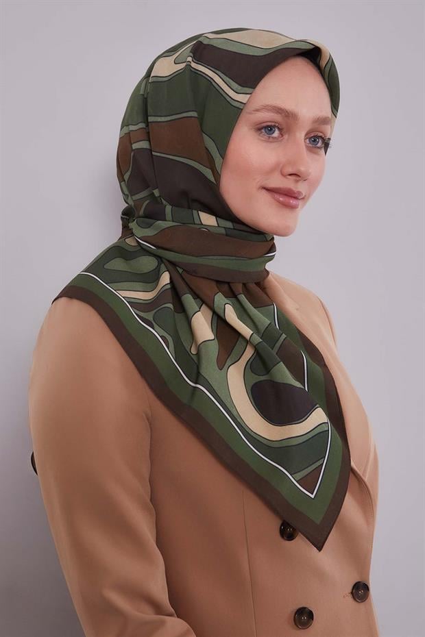 Koyu Yeşil Dalgalı Aura Eşarp