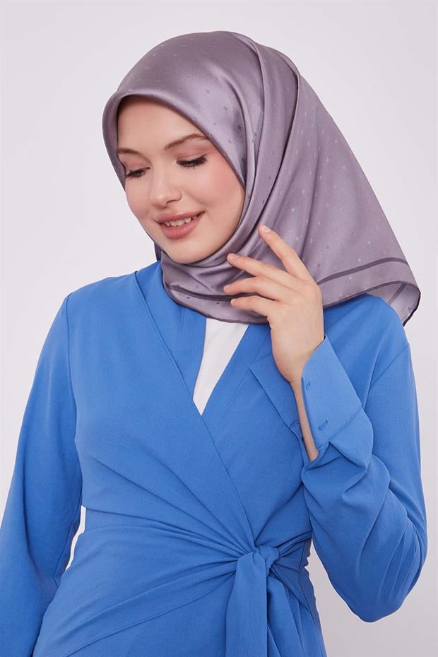 Koyu Lila Benek Desen Monogram İpek Eşarp