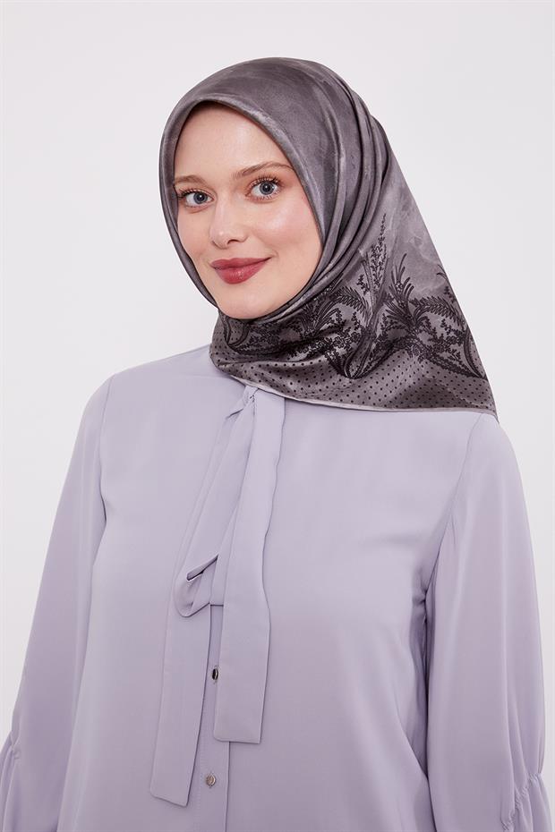 Koyu Gri Kenar Benekli Twill İpek Eşarp