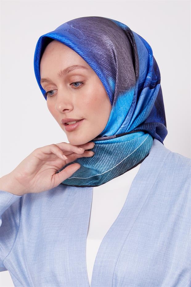 Koyu Lacivert Bohem Geçişli Twill İpek Eşarp