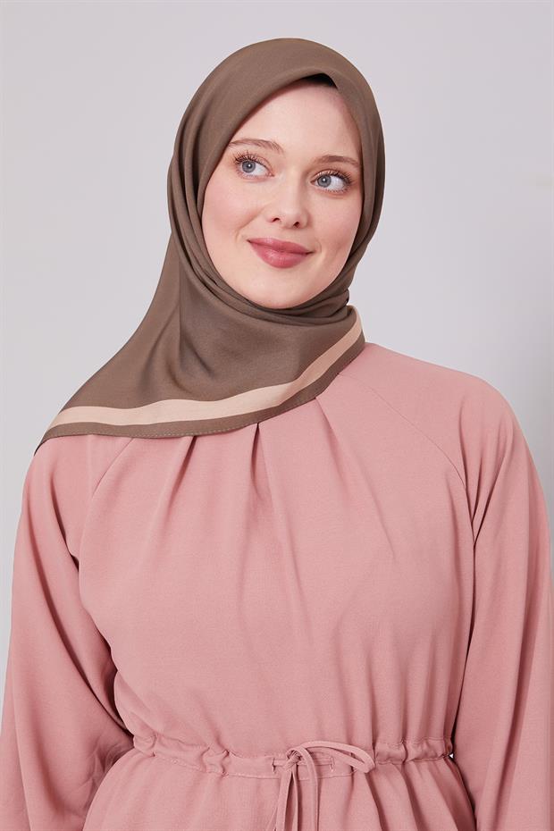 Koyu Taş Kenar Şerit Aura Eşarp