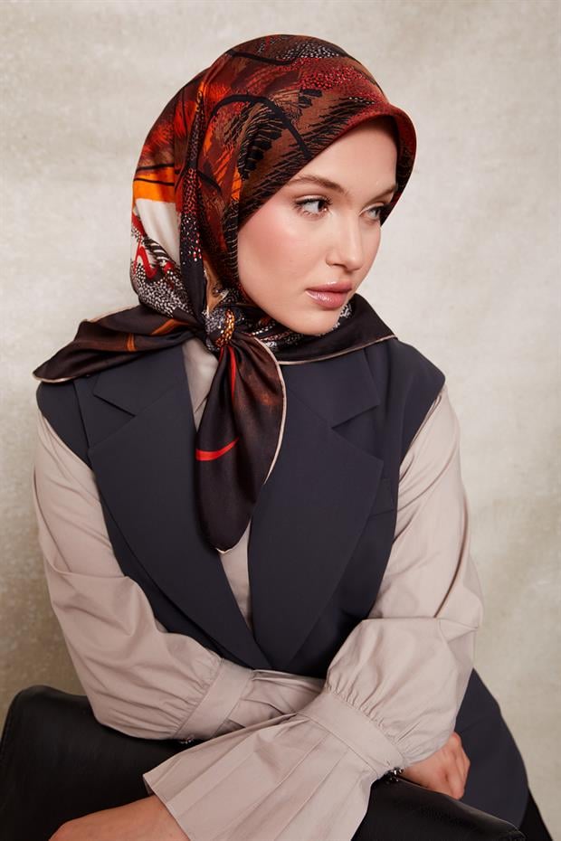 Koyu Kahve Karışık Benek Desen Twill İpek Eşarp