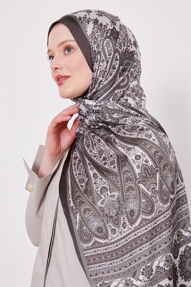 Koyu Yeşil Sarmal Desen Hint İpeği Şal