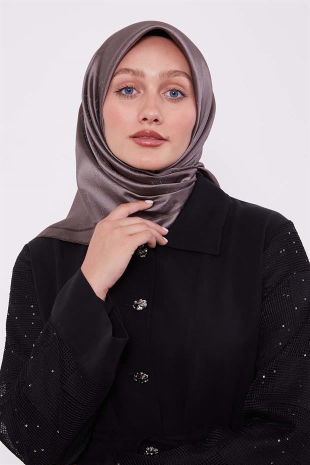 Koyu Kahve Petek Desen Monogram İpek Eşarp