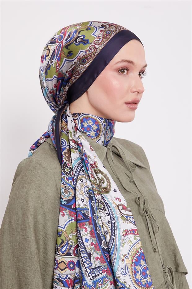 Koyu Lacivert Karışık Desenal Hint İpeği Şal