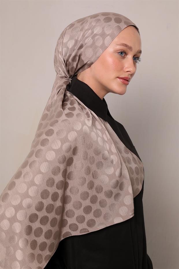 Koyu Vizon Benek Desenli Jakar Capri Şal