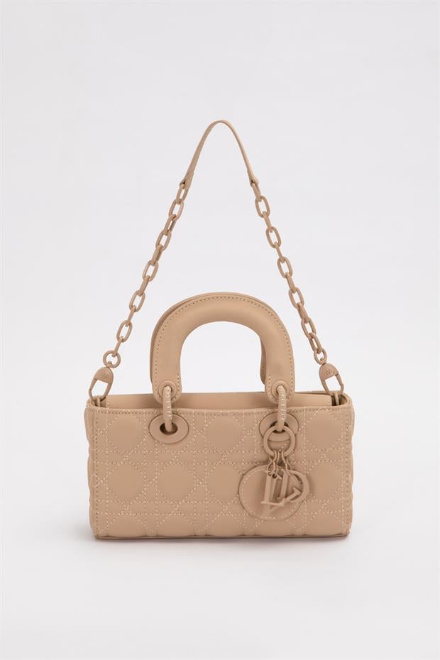 Kahve Zincir Aksesuarlı Kapitone El Çantası