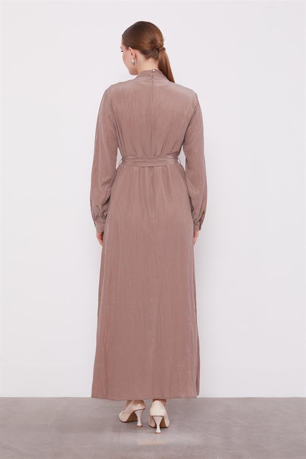 Kahve Bel Bağlamalı Pile Detaylı Cupra Elbise