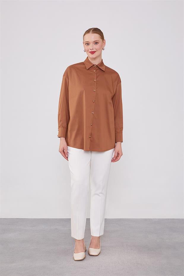 Kahve Düğme Detaylı Gömlek