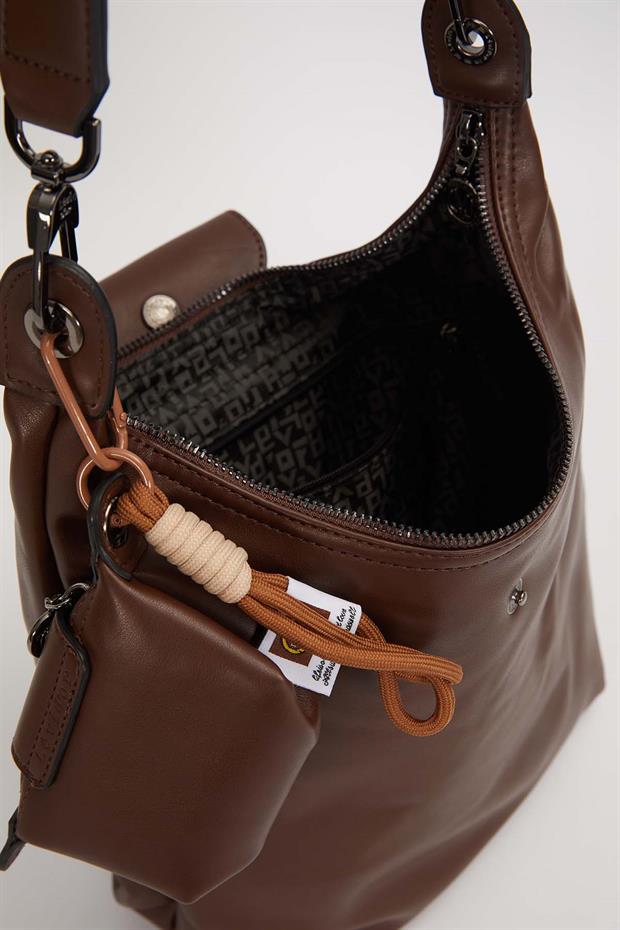 Kahve Geniş Fermuar Detaylı Omuz Çantası