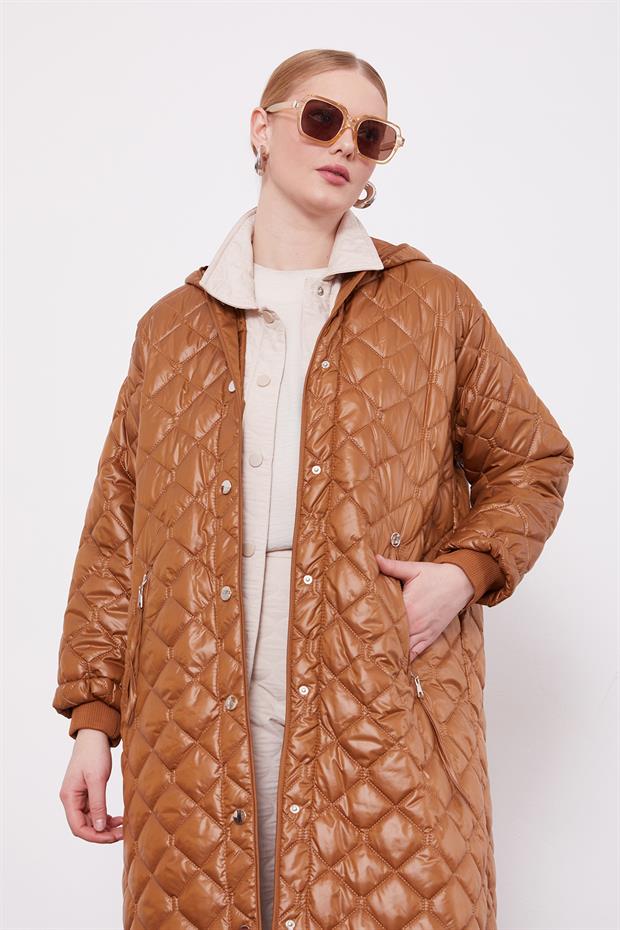 Kahve Parlak Kapitone Çıtçıtlı Mont