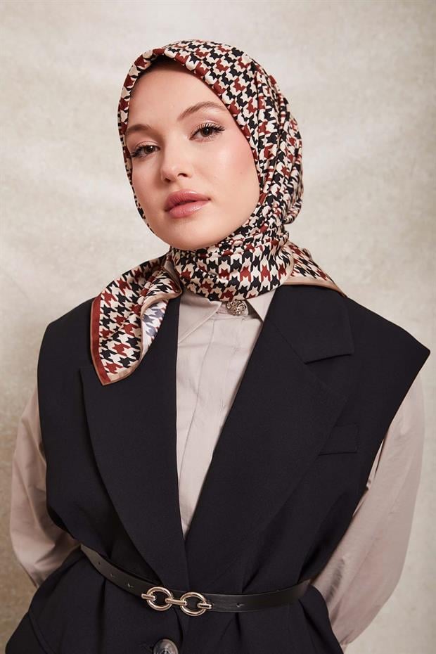 Kahve Kazayağı Desen Twill İpek Eşarp