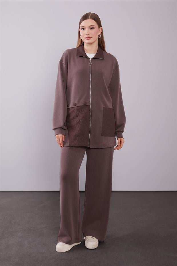 Kahve Kendinden Desen Yakalı İkili Takım