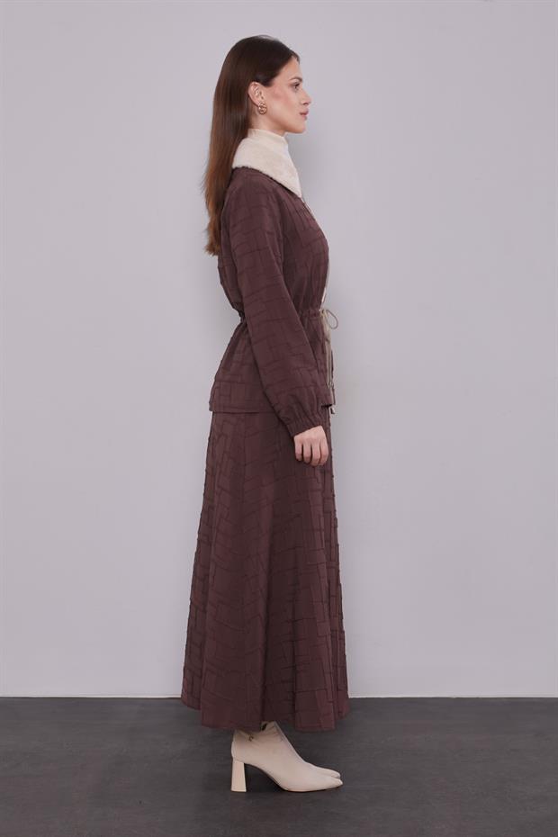 Kahve Kendinden Desenli Etek Takım