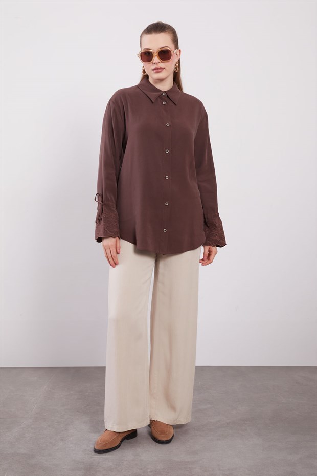 Kahve Kol Dantel Ve Bağcık Detaylı Gömlek