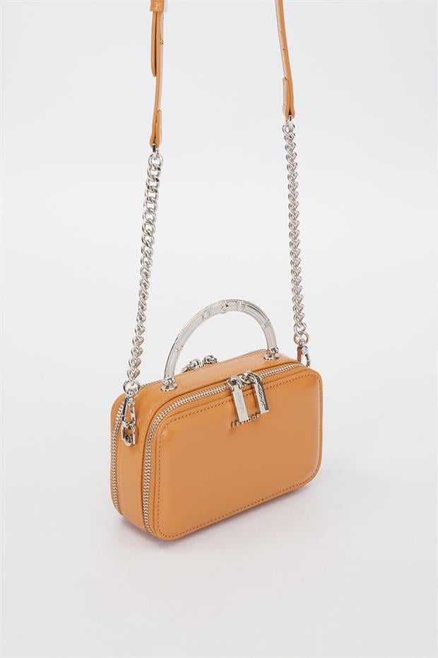 Kahve Metal Askı Detay Omuz Çantası
