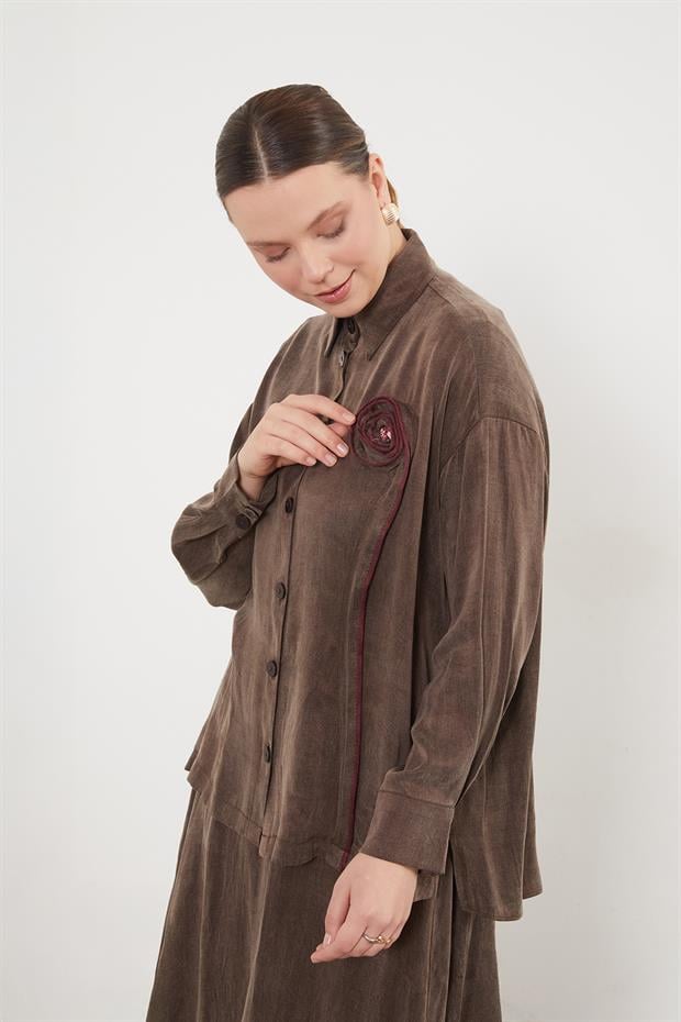 Kahve Önü Gül Detaylı Düğmeli Cupra Etek Takım