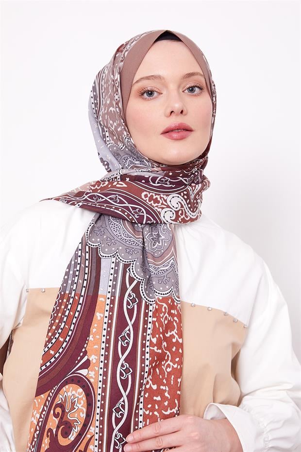 Kahve Otantik Desen Love Şal