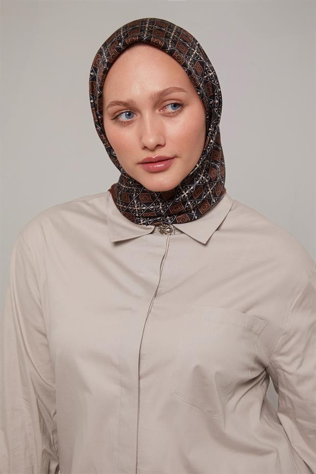 Kahve Seramik Desen Twill İpek Eşarp