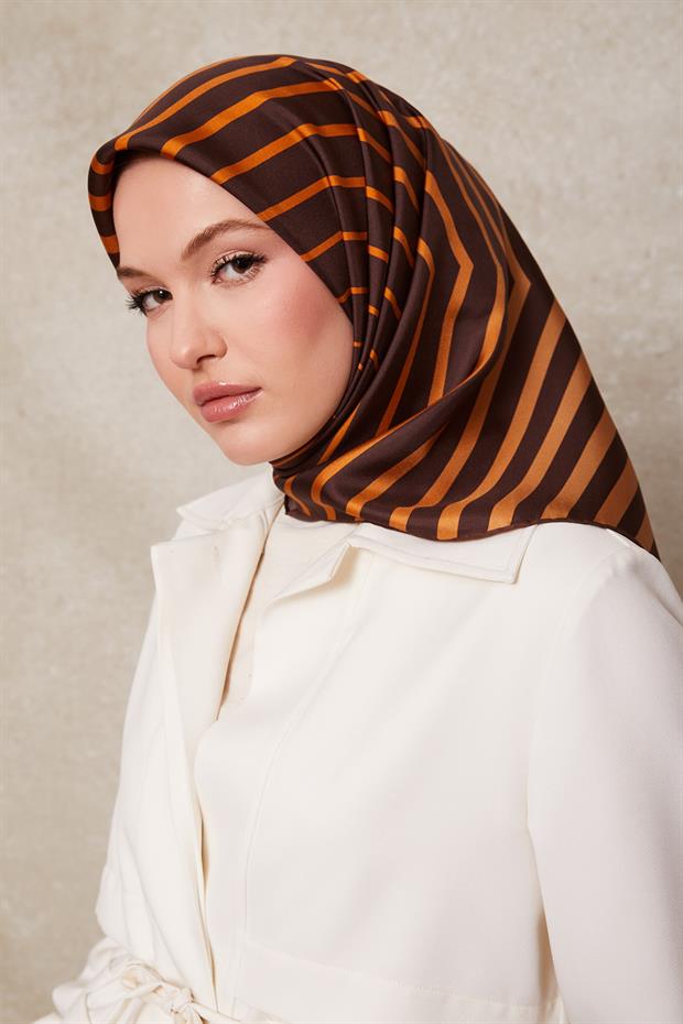 Kahve Şerit Desenli Twill İpek Eşarp