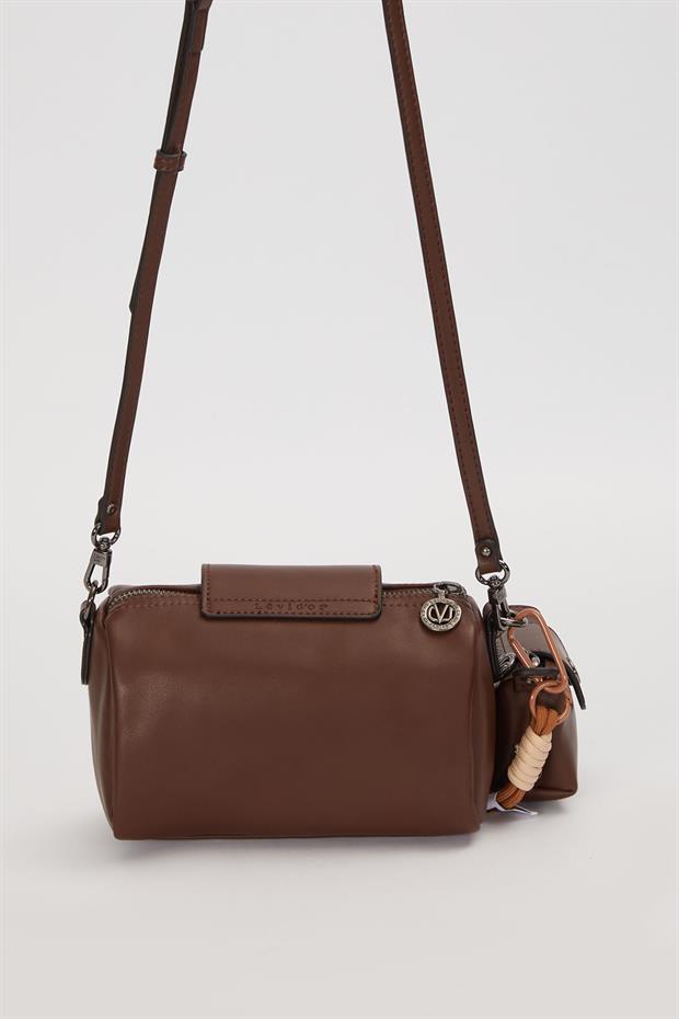 Kahve Silindir Model Charm Detaylı Omuz Çantası