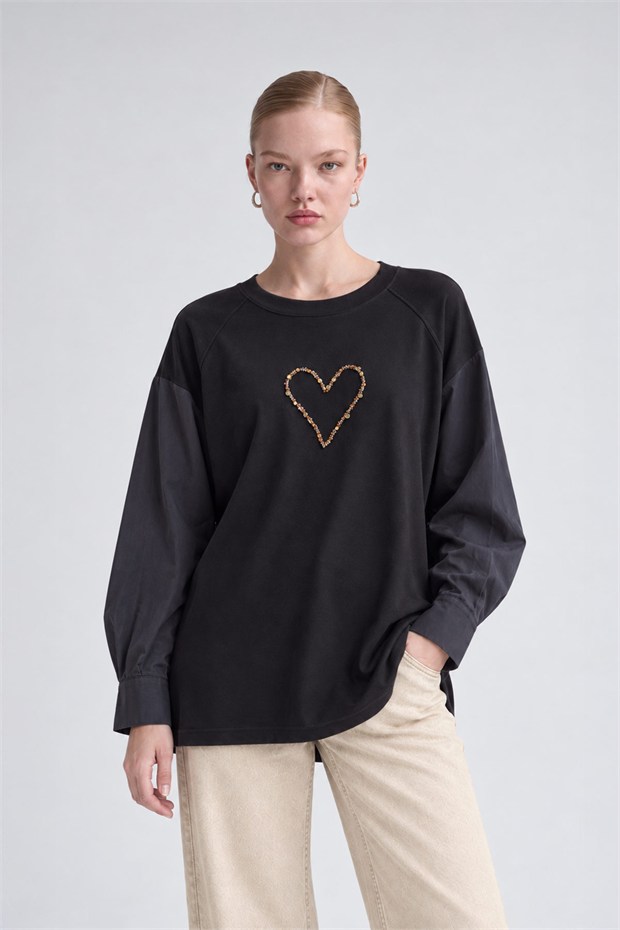 Kalp Detaylı Renk Bloklu Sweatshirt Siyah