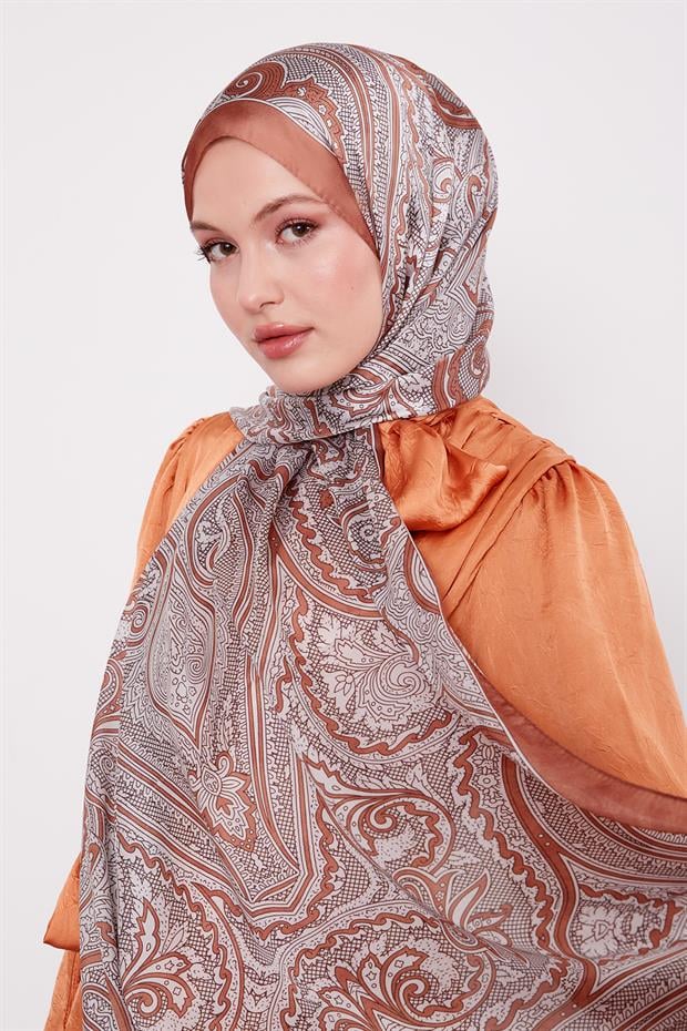 Karamel Sarmal Hint İpeği Şal