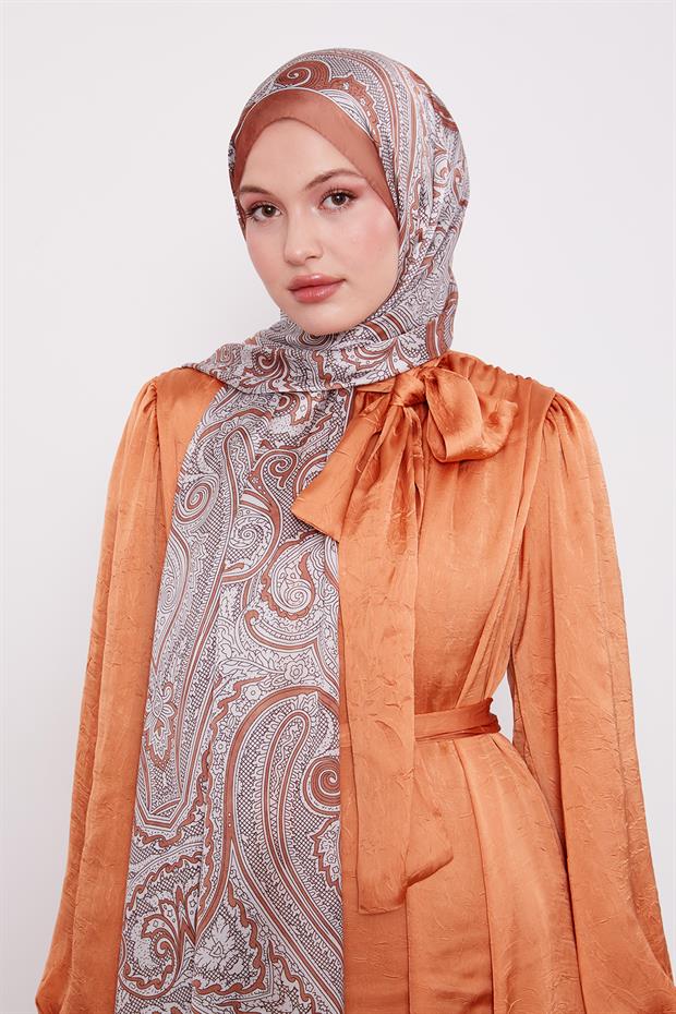 Karamel Sarmal Hint İpeği Şal
