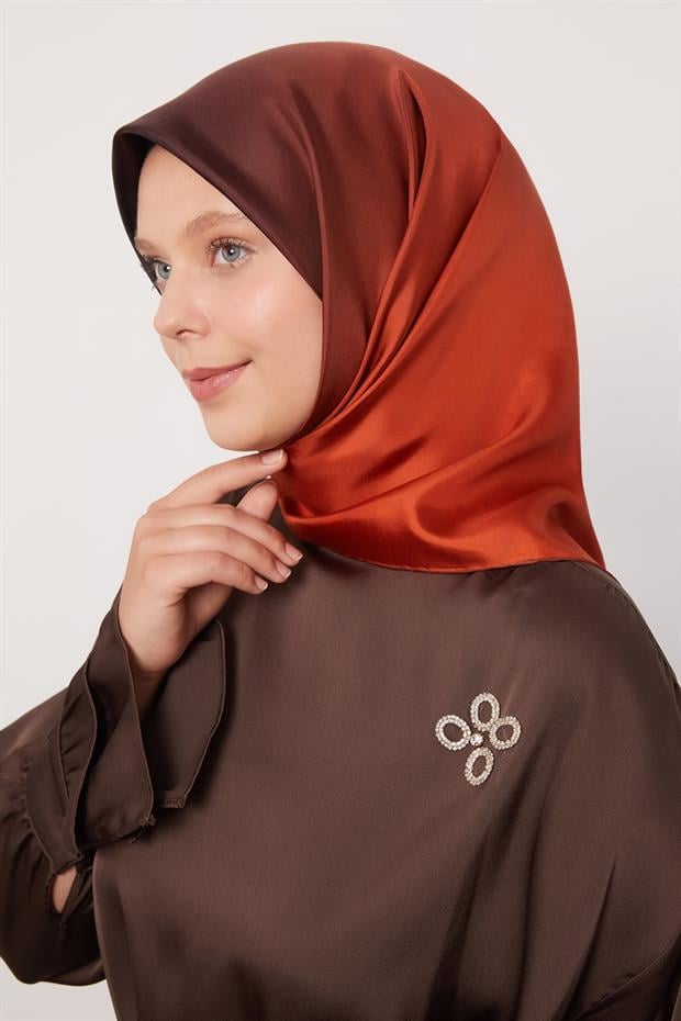 Kiremit Geçişli Twill İpek Eşarp