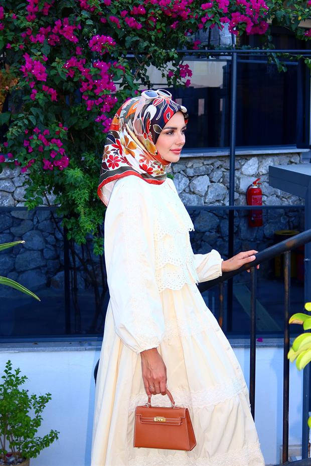 Kiremit Karışık Çiçek Desen Twill İpek Eşarp