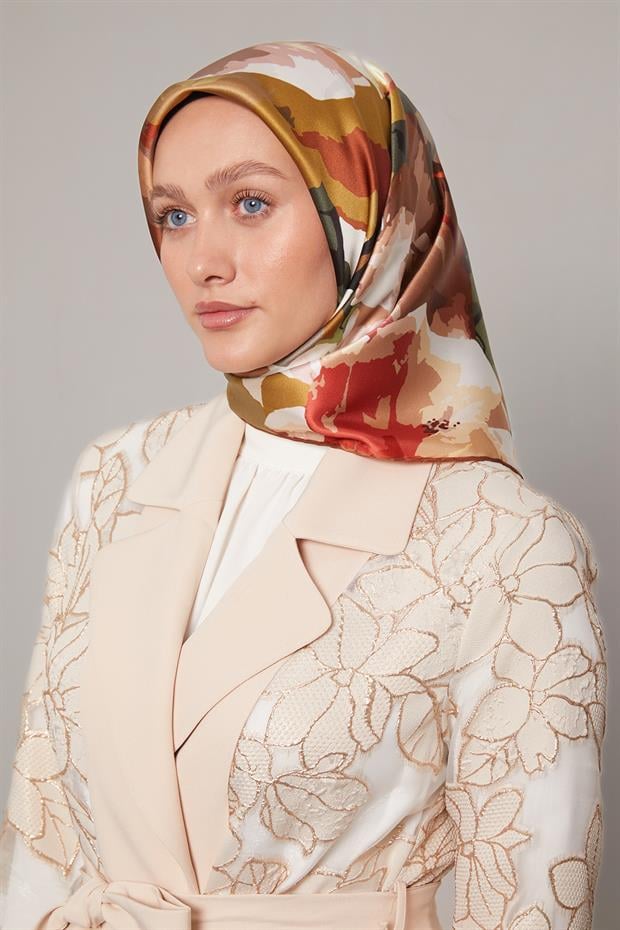 Kiremit Soyut Çiçek Desen Sura İpek Eşarp