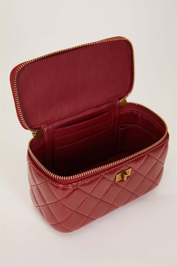 Kırmızı Ayarlanabilir Askılı Kutu Form El Çantası