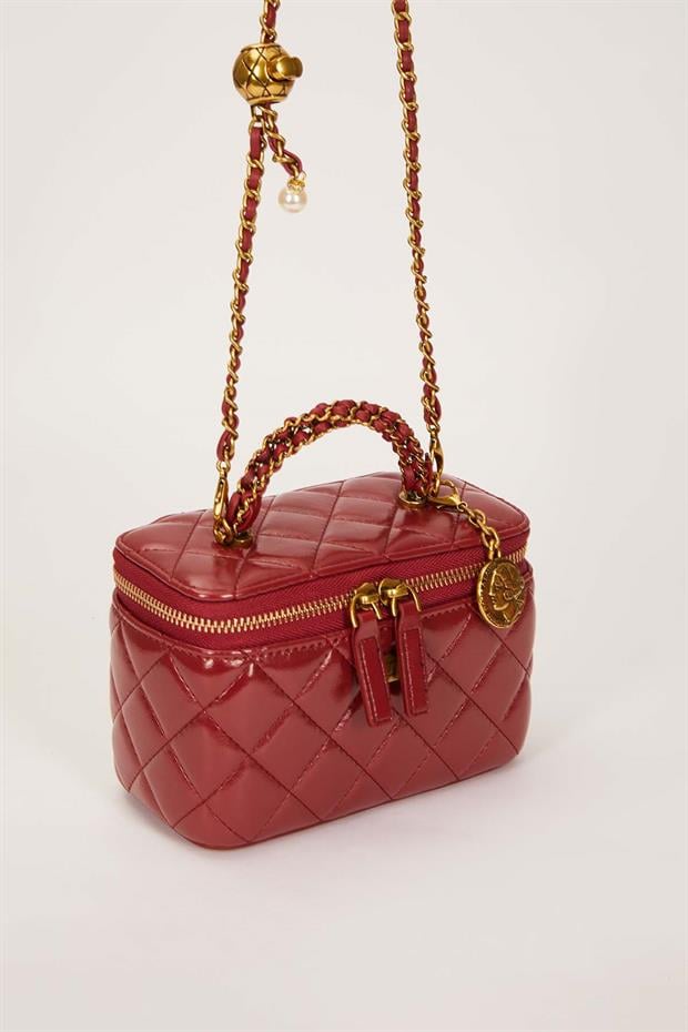 Kırmızı Ayarlanabilir Askılı Kutu Form El Çantası