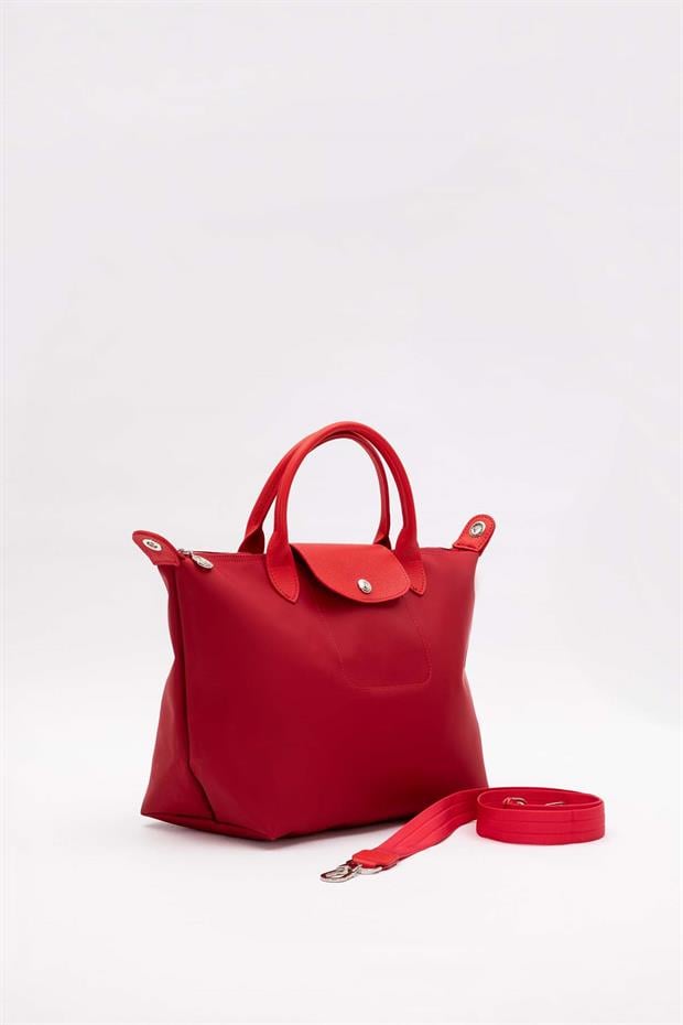 Kırmızı Deri Kapaklı Omuz Çantası