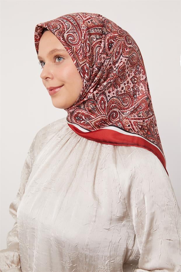 Kırmızı Etnik Desen Twill İpek Eşarp