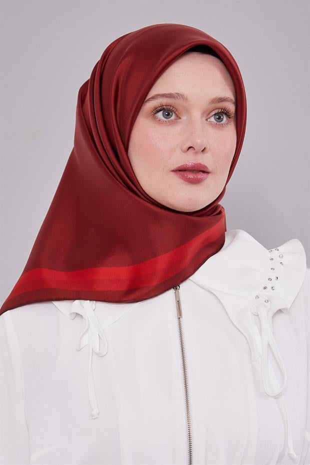 Kırmızı Kenar Bordürlü Twill İpek Eşarp