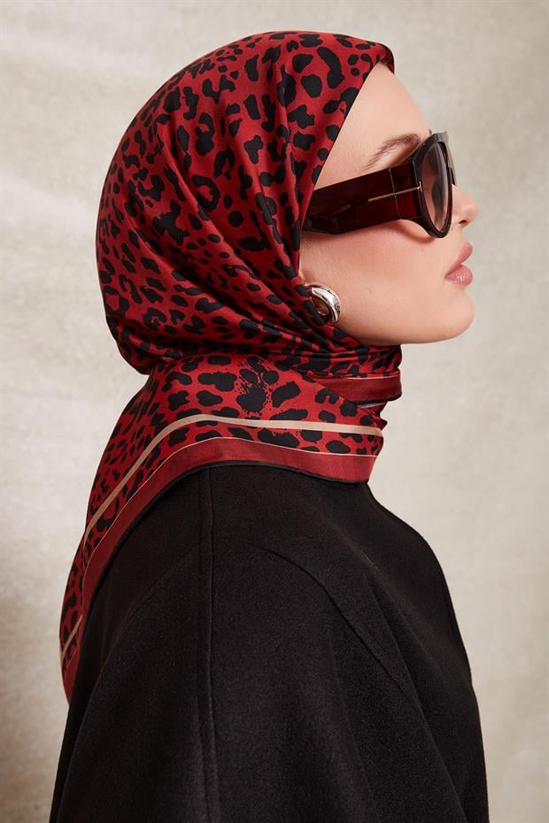 Kırmızı Leopar Desen Twill İpek Eşarp
