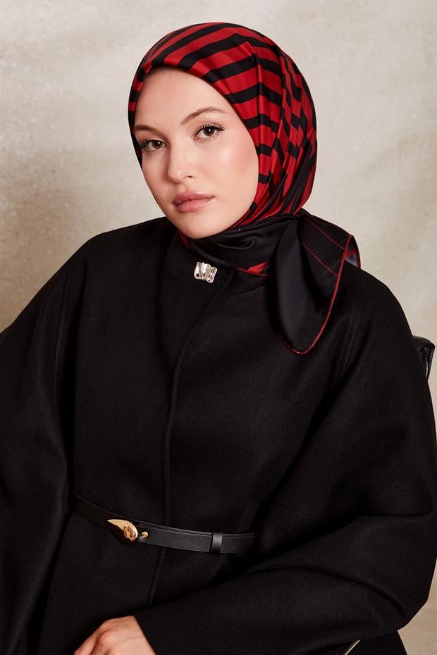 Kırmızı Şerit Desenli Twill İpek Eşarp