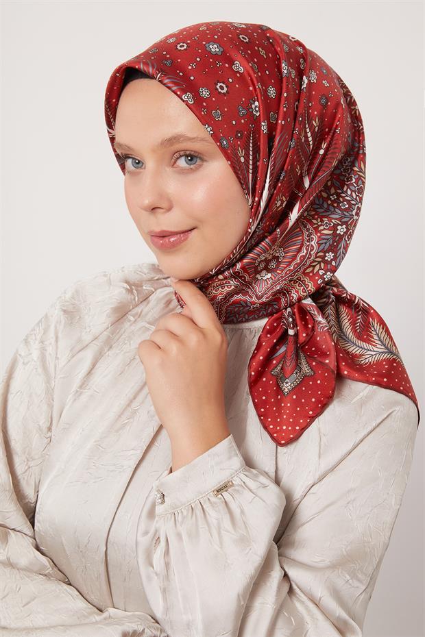 Kırmızı Yaprak  Desen Twill İpek Eşarp
