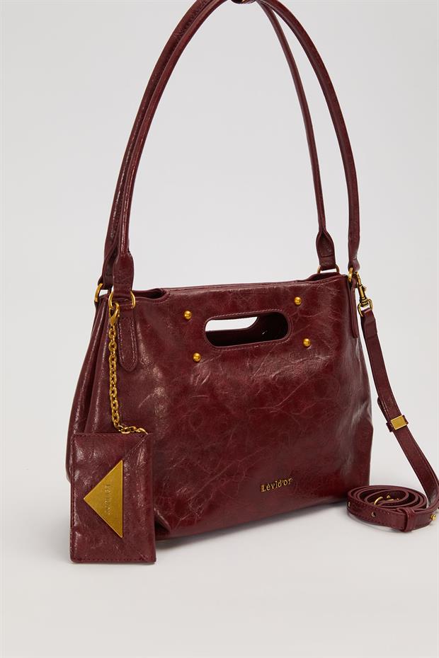 Kırmızı Zarf Charm Detaylı Omuz Çantası