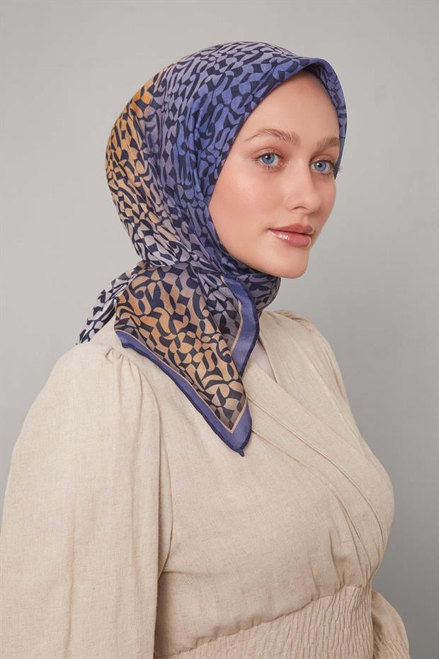 Kot Mavi Renk Geçişli Desen Soft Eşarp