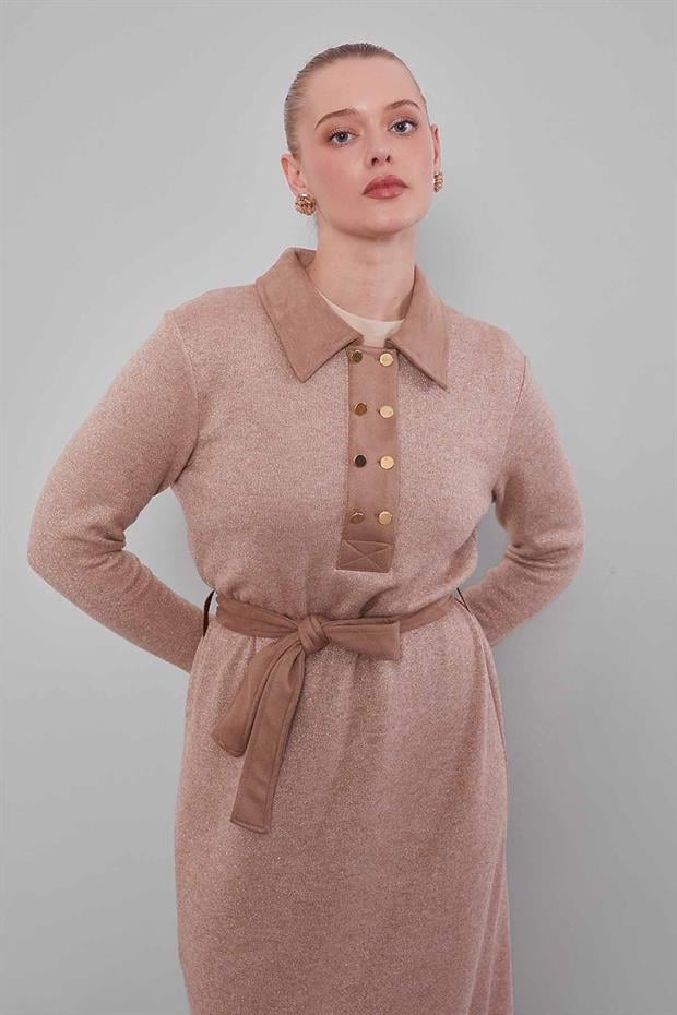 Koyu Bej Süet Garnili Kaşmir Elbise