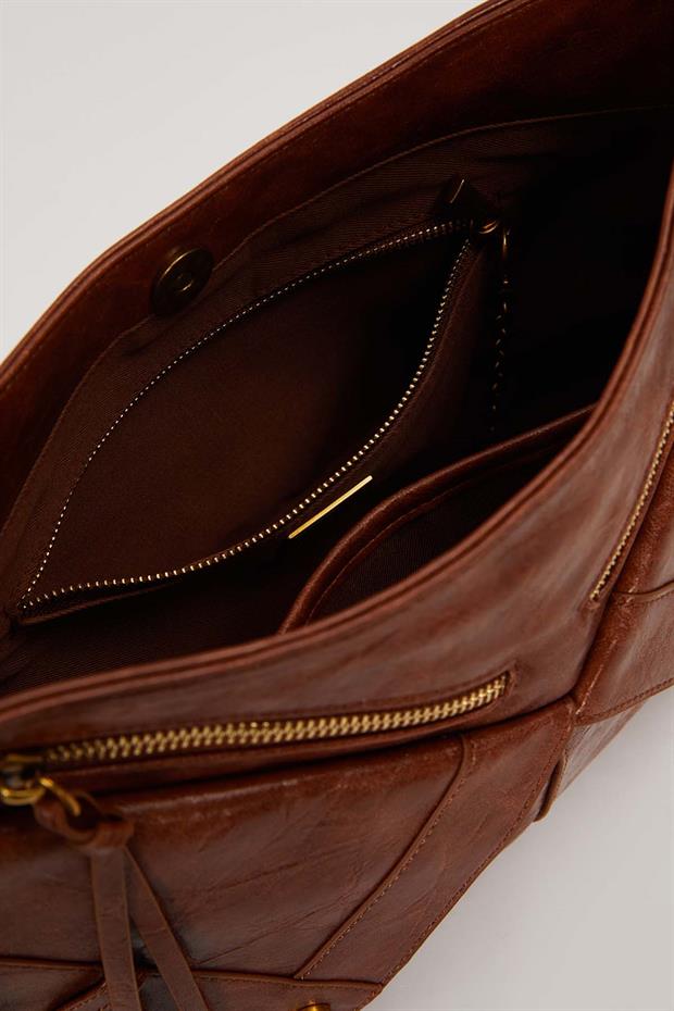 Koyu Kahve Zarf Görünüm Detaylı Omuz Çantası