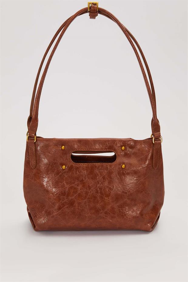 Koyu Kahve Zarf Charm Detaylı Omuz Çantası